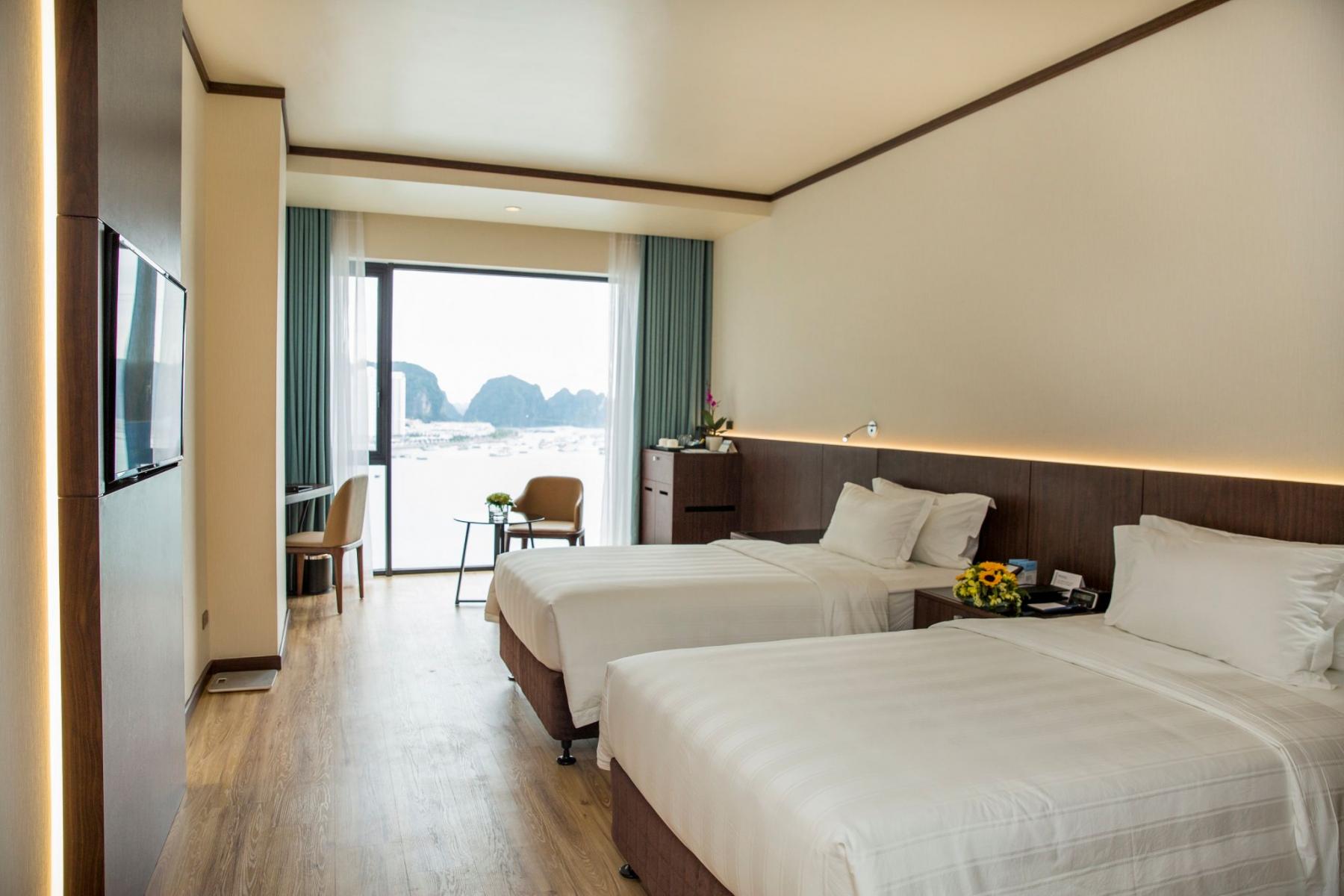 phòng tiêu chuẩn của Wyndham Legend Ha Long