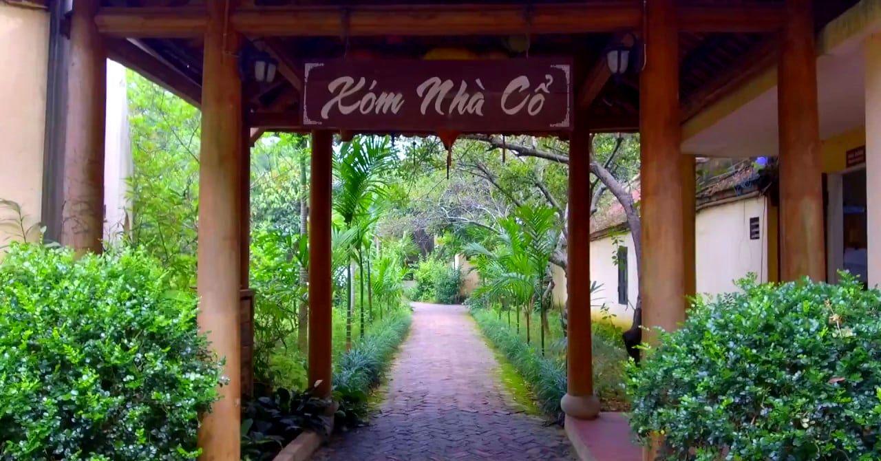 Xóm nhà cổ tại Tản Đà Spa Resort Ba Vì