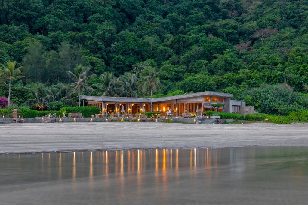 Review Six Senses Côn Đảo