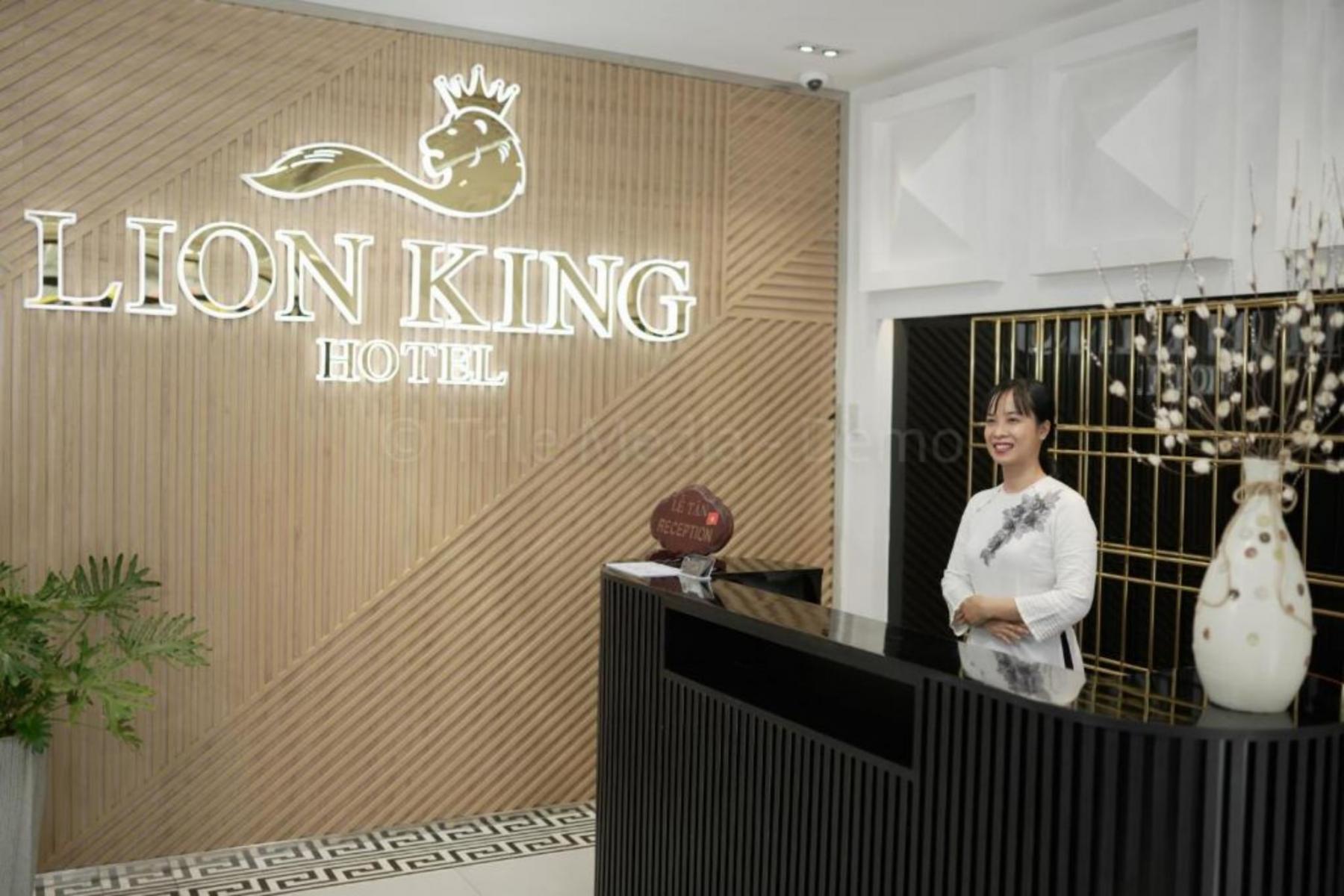 quầy lễ tân của Lion King Hotel Hội An