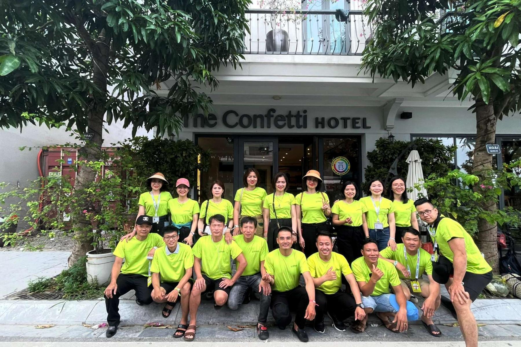 Đoàn khách của The Confetti Ha Long Hotel