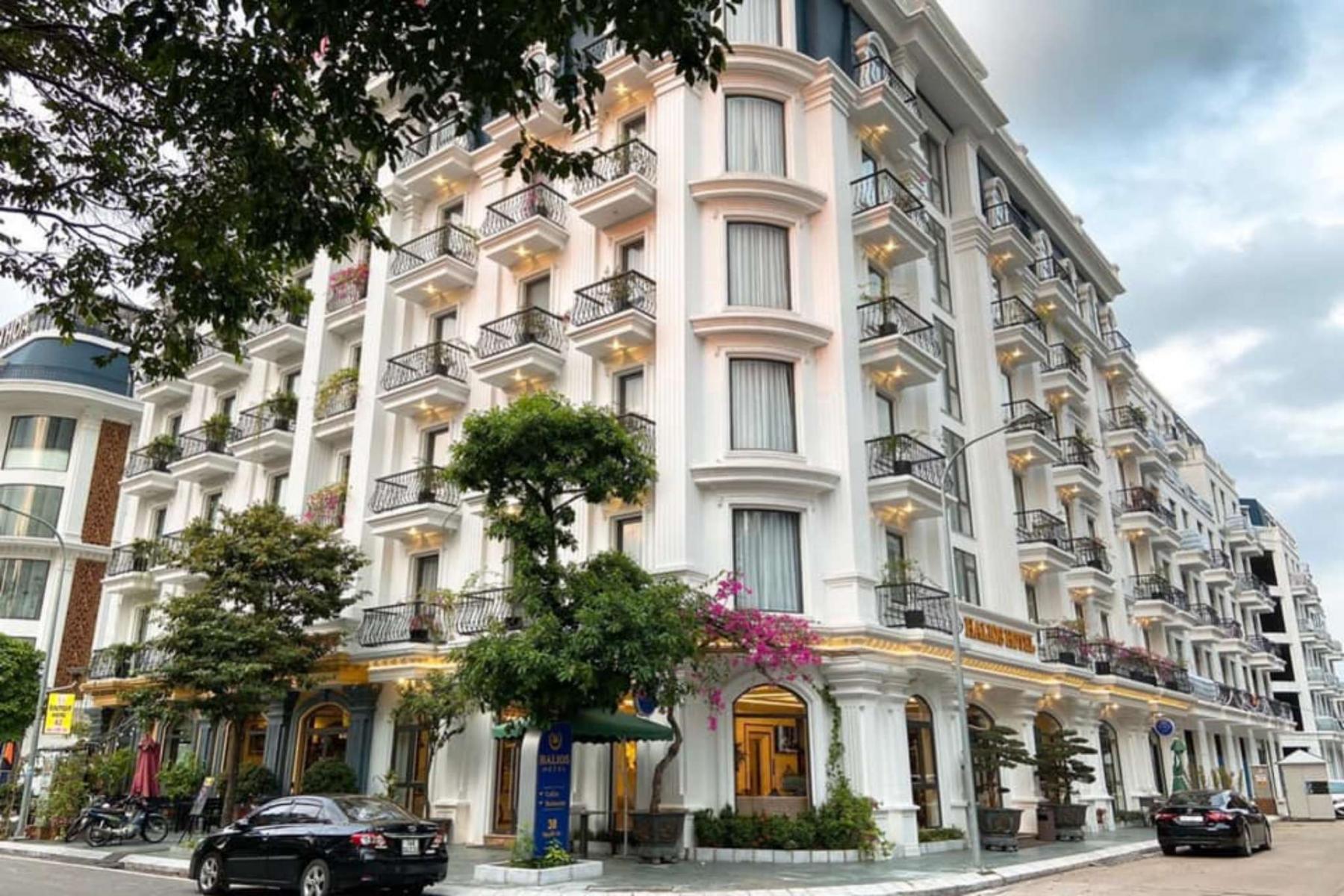 Cận cảnh kiến trúc khách sạn Halios Ha Long Hotel 