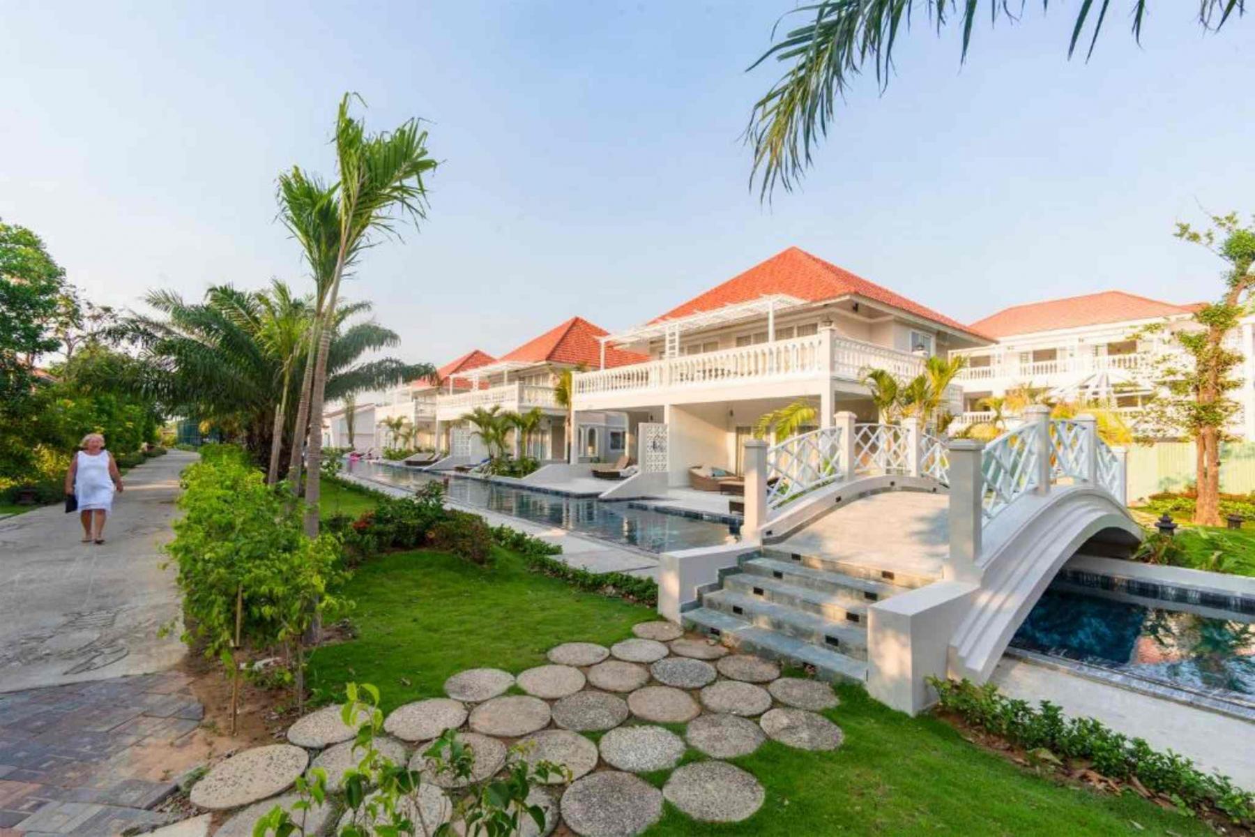 Biệt thự nhìn ra hồ bơi tại Mercury Phú Quốc Resort & Villas