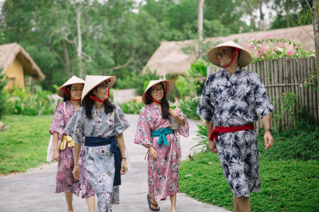 Nhóm khách hàng mục tiêu của Alba Wellness Resort By Fusion