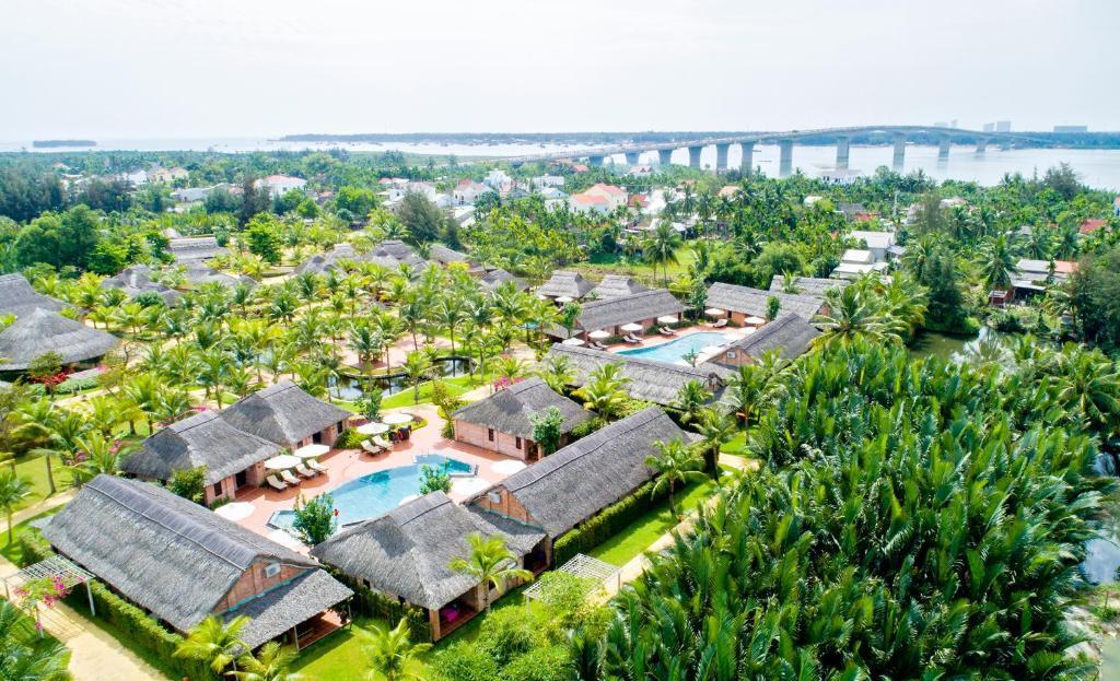 Review Boutique Cẩm Thanh Resort