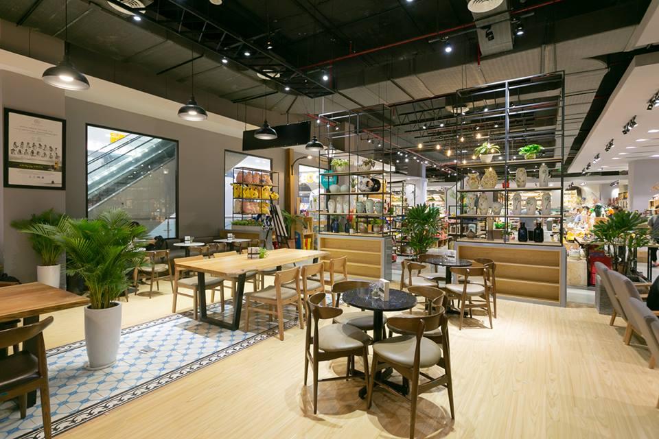 Không gian cafe Trung Nguyên Legend Vạn Hạnh Mall