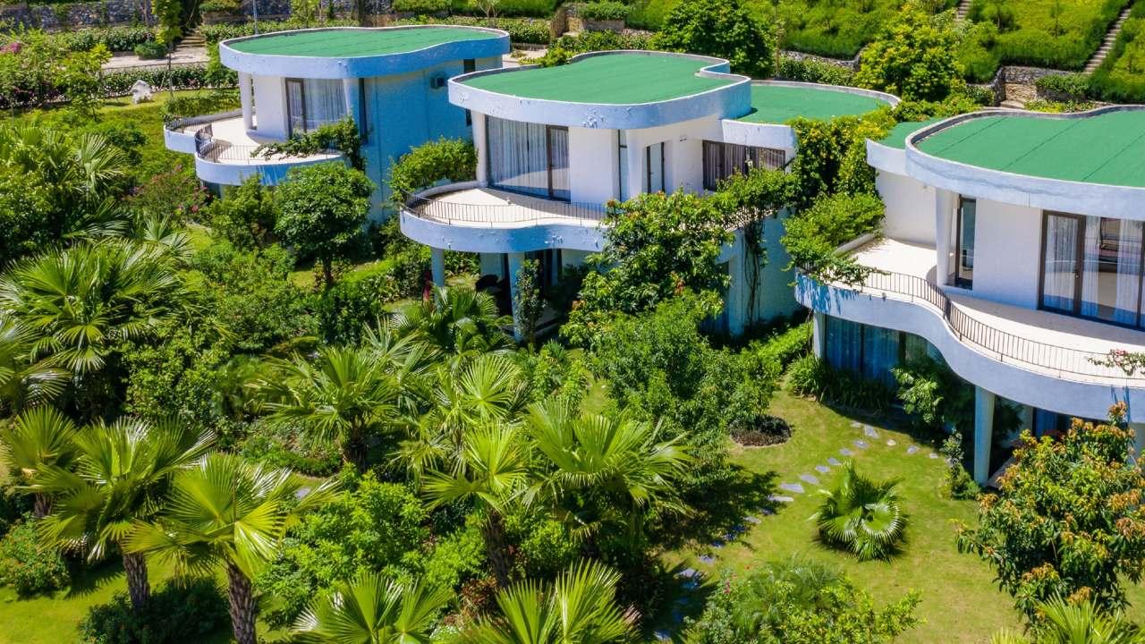 Biệt thự hướng vườn tại Ivory Villas and Resort Hòa Bình