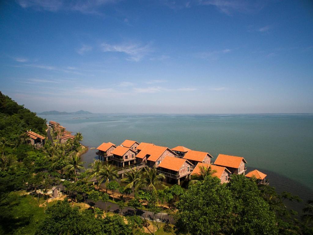 Không gian bên ngoài của Vedana Lagoon Resort & Spa