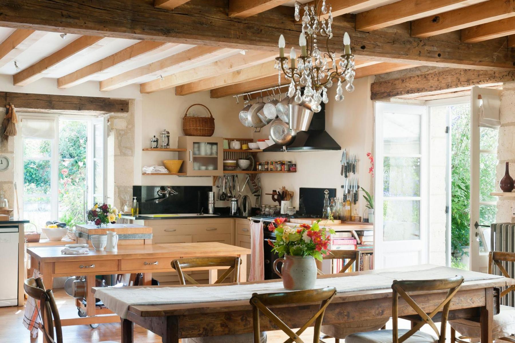 thiết kế nội thất homestay phong cách đồng quê Pháp